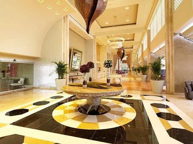 Hilton Cancun Golf & Spa Hotel